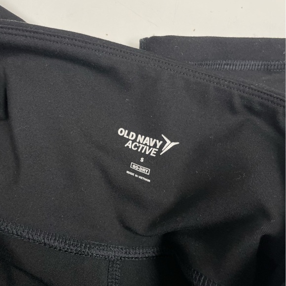 Old navy active biker shorts - Picture 7 of 7